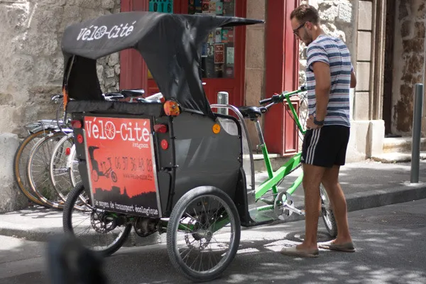 Vélo-Cité electric-assist trike